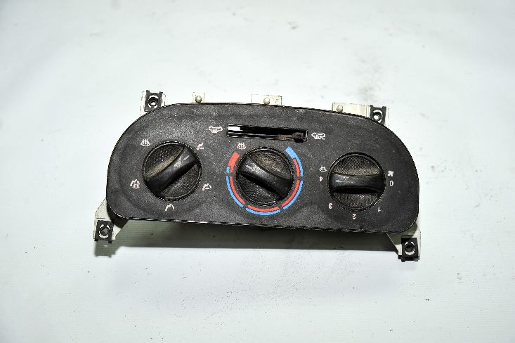 126 BİS ÇIKMA YEDEK PARÇA FİAT ÇIKMA YEDEK PARÇA   (57)DOBLO KLİMA PANELİ